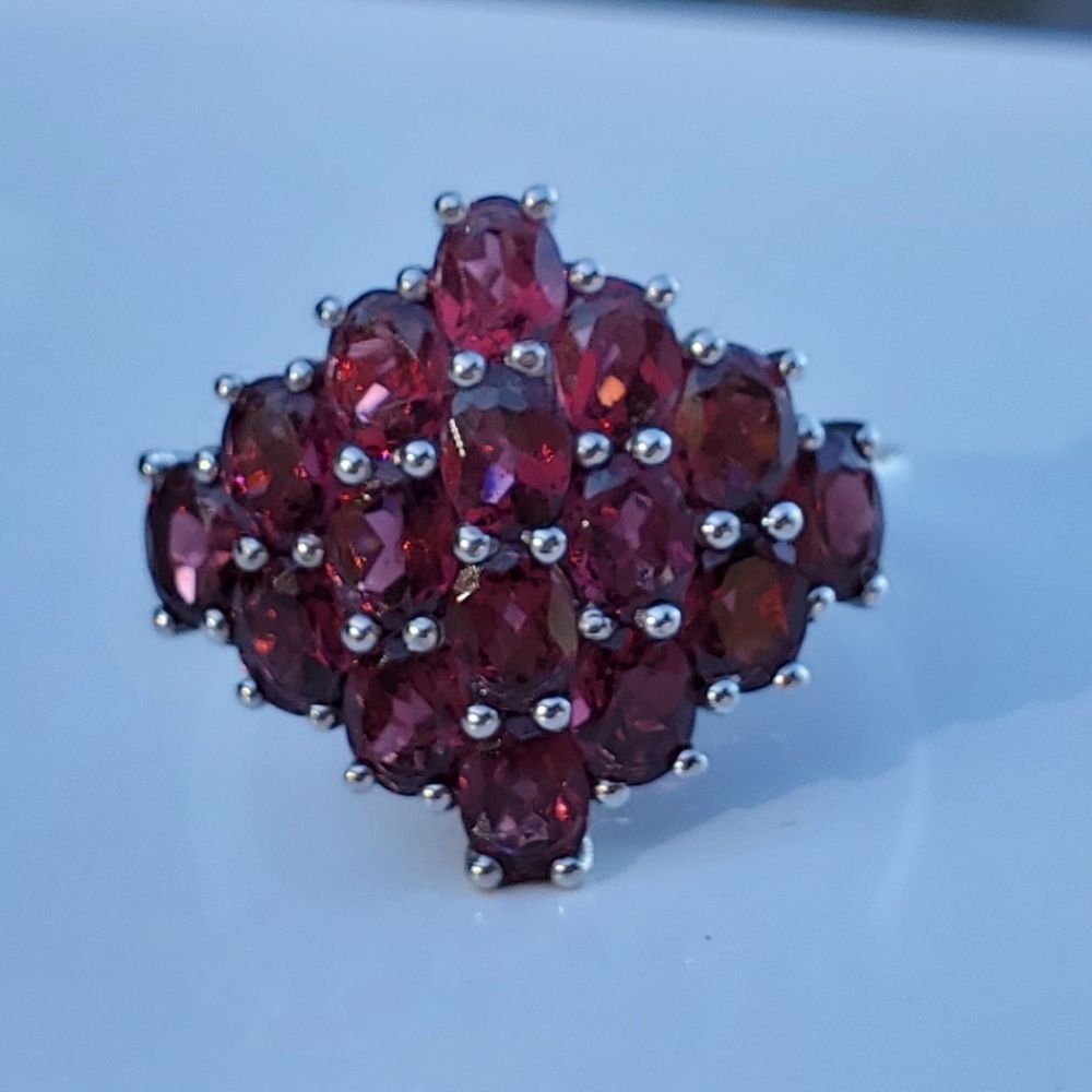 Orissa Rhodolite Garnet Ring - Picture 5 of 5